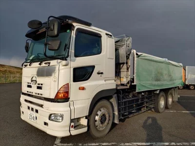 Hino TRUCK