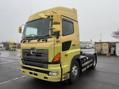 Hino TRUCK
