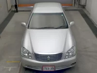 Toyota CROWN лот № 17051 оценка 3.5  с аукциона в Японии 4