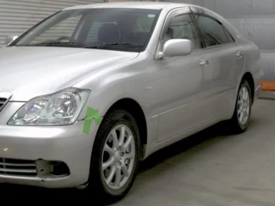 Toyota CROWN  с аукциона в Японии