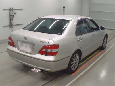 Toyota BREVIS  с аукциона в Японии