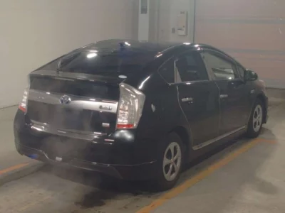 Toyota PRIUS PHV  с аукциона в Японии