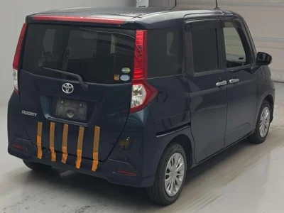 Toyota ROOMY  с аукциона в Японии