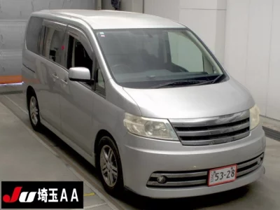 Nissan SERENA  с аукциона в Японии