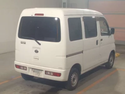 Toyota PIXIS VAN  с аукциона в Японии
