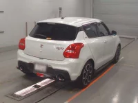 Suzuki SWIFT лот № 30528 оценка 4  с аукциона в Японии 1