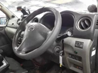 Nissan CARAVAN VAN лот № 30525 оценка R  с аукциона в Японии 6