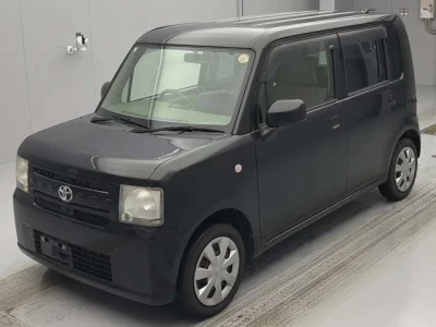 Toyota PIXIS SPACE  с аукциона в Японии