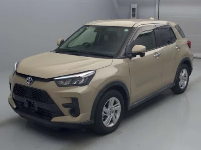 Toyota RAIZE  с аукциона в Японии