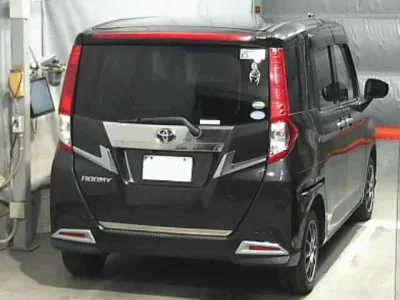 Toyota ROOMY  с аукциона в Японии