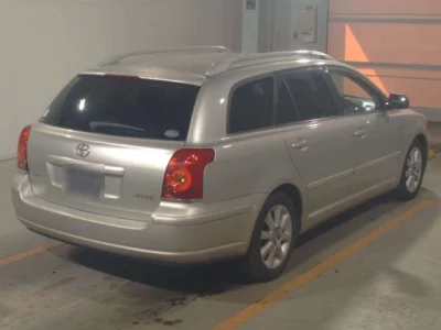 Toyota AVENSIS WAGON  с аукциона в Японии
