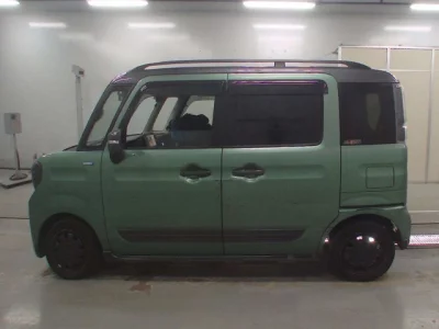 Suzuki SPACIA GEAR  с аукциона в Японии