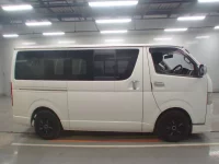 Toyota REGIUS ACE VAN лот № 30540 оценка 3.5  с аукциона в Японии 2