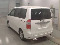 Toyota NOAH лот № 30545 оценка R  с аукциона в Японии 5