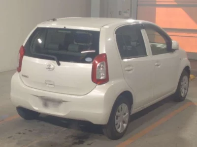 Toyota PASSO  с аукциона в Японии