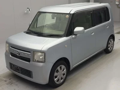 Toyota PIXIS SPACE  с аукциона в Японии