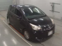 Toyota RACTIS лот № 30564 оценка 3.5  с аукциона в Японии 4