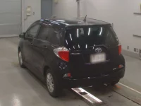 Toyota RACTIS лот № 30564 оценка 3.5  с аукциона в Японии 5