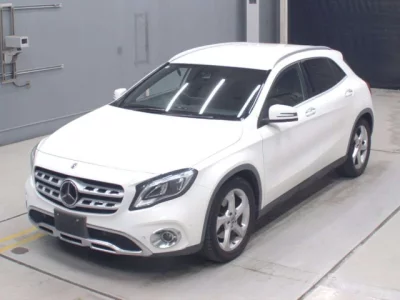 Mercedes-Benz GLA CLASS