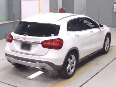 Mercedes-Benz GLA CLASS