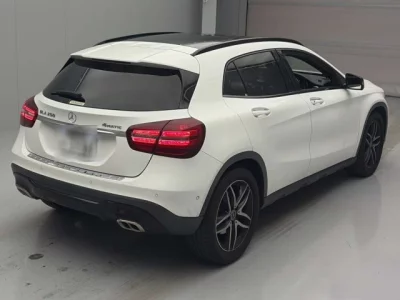 Mercedes-Benz GLA CLASS