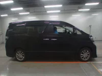 Toyota VELLFIRE лот № 30574 оценка 4  с аукциона в Японии 2