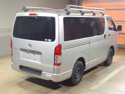 Toyota HIACE VAN  с аукциона в Японии