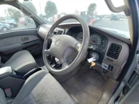 Toyota HILUX SURF лот № 75046 оценка 99  с аукциона в Японии 6