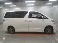 Toyota VELLFIRE лот № 30633 оценка 3.5  с аукциона в Японии 2