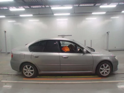 Subaru LEGACY B4