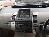 Toyota Prius лот № 30642 оценка RA  с аукциона в Японии 8