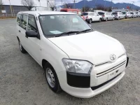 Toyota SUCCEED лот № 3714 оценка 3.5  с аукциона в Японии 1