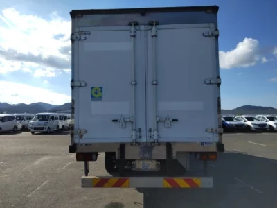 Mitsubishi FUSO FIGHTER