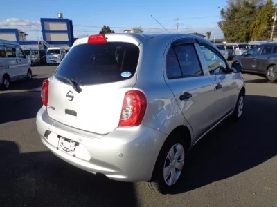 Nissan MARCH  с аукциона в Японии