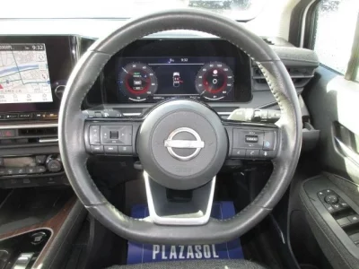 Nissan AURA