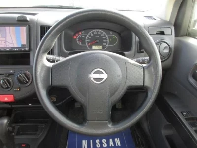 Nissan AD