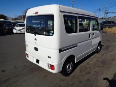 Nissan CLIPPER VAN