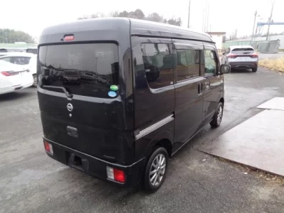 Nissan CLIPPER VAN