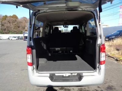 Nissan CARAVAN VAN