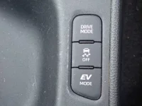 Toyota YARIS лот № 3 оценка 3.5  с аукциона в Японии 9