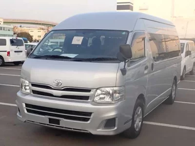 Toyota HIACE  с аукциона в Японии