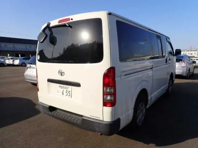 Toyota HIACE VAN  с аукциона в Японии