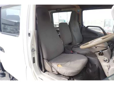 Hino DUTRO  с аукциона в Японии