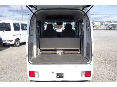 Mitsubishi MINICAB VAN