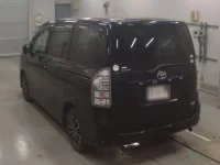 Toyota VOXY лот № 30651 оценка RA  с аукциона в Японии 5