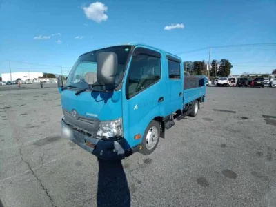 Toyota DYNA  с аукциона в Японии
