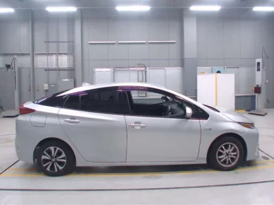 Toyota PRIUS PHV