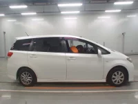 Toyota WISH лот № 30666 оценка 3.5  с аукциона в Японии 2