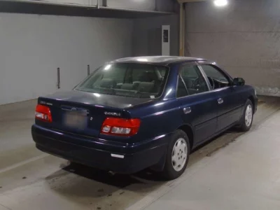 Toyota CARINA  с аукциона в Японии
