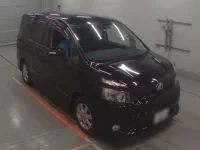 Toyota VOXY лот № 30668 оценка 3.5  с аукциона в Японии 4